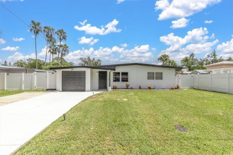 Villa ou maison à vendre à New Port Richey, Floride: 2 chambres, 86.96 m2 № 1900839 - photo 1