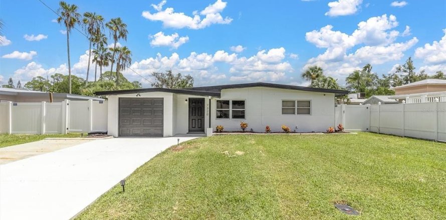 Villa ou maison à New Port Richey, Floride 2 chambres, 86.96 m2 № 1900839