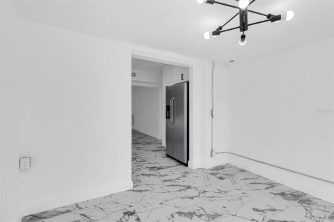 Villa ou maison à vendre à New Port Richey, Floride: 2 chambres, 86.96 m2 № 1900839 - photo 12
