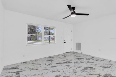 Villa ou maison à vendre à New Port Richey, Floride: 2 chambres, 86.96 m2 № 1900839 - photo 7