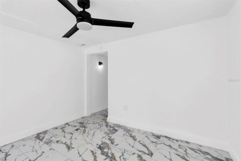 Villa ou maison à vendre à New Port Richey, Floride: 2 chambres, 86.96 m2 № 1900839 - photo 14