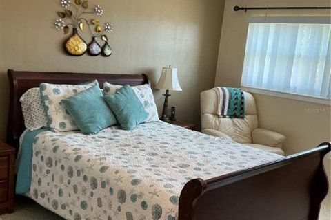 Condo in Saint Pete Beach, Florida, 1 bedroom  № 1717445 - photo 14