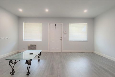 Copropriété à vendre à Hollywood, Floride: 1 chambre, 53.88 m2 № 1979406 - photo 8