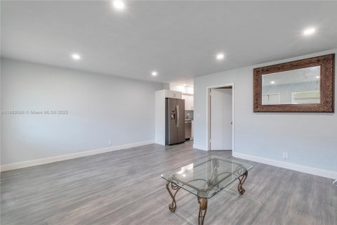Copropriété à vendre à Hollywood, Floride: 1 chambre, 53.88 m2 № 1979406 - photo 5