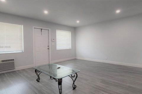 Copropriété à vendre à Hollywood, Floride: 1 chambre, 53.88 m2 № 1979406 - photo 6