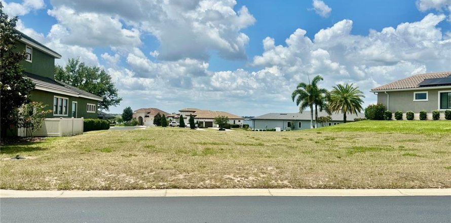Land in Auburndale, Florida № 1919348