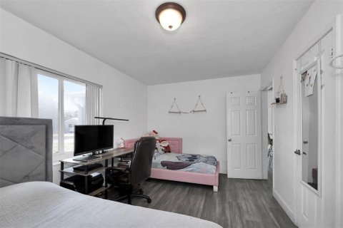 Casa en venta en Hollywood, Florida, 3 dormitorios, 108.97 m2 № 2250391 - foto 8