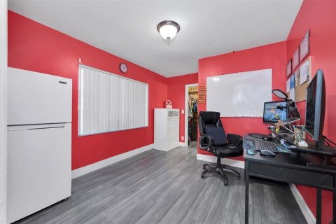 Casa en venta en Hollywood, Florida, 3 dormitorios, 108.97 m2 № 2250391 - foto 11