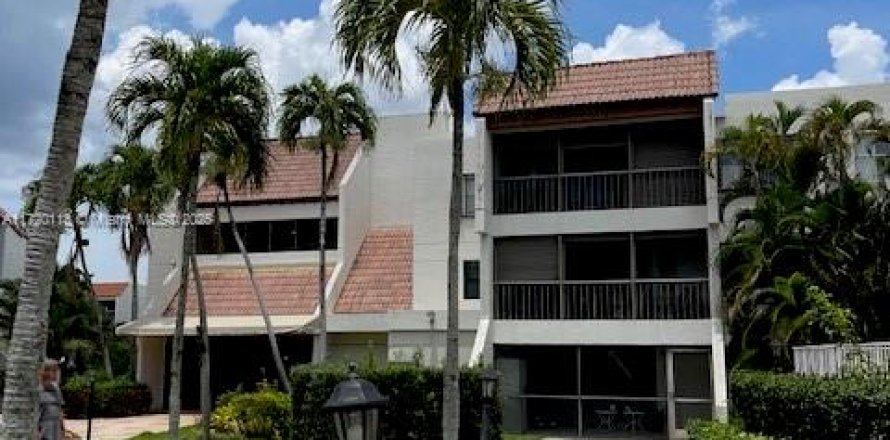 Condominio en Weston, Florida, 2 dormitorios № 2077295