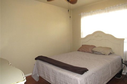 Condo in Port Charlotte, Florida, 2 bedrooms № 2204452 - photo 19