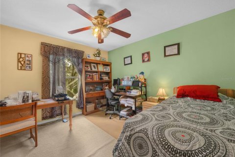 House in Lakeland, Florida 4 bedrooms, 268.02 sq.m. № 2221282 - photo 20