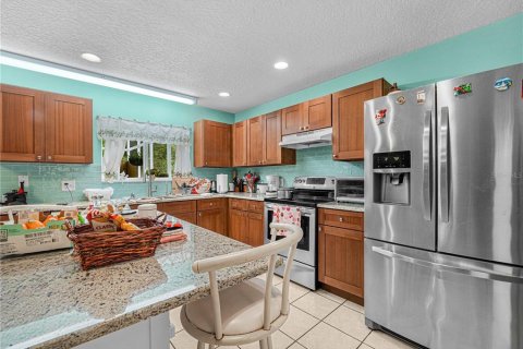 House in Lakeland, Florida 4 bedrooms, 268.02 sq.m. № 2221282 - photo 8