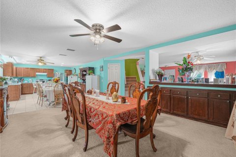 House in Lakeland, Florida 4 bedrooms, 268.02 sq.m. № 2221282 - photo 7