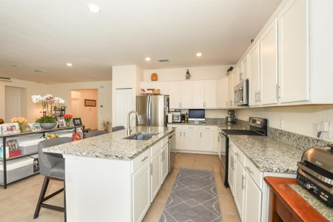 Villa ou maison à vendre à Port St. Lucie, Floride: 3 chambres, 182.27 m2 № 2175382 - photo 6