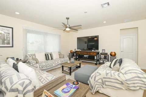 Villa ou maison à vendre à Port St. Lucie, Floride: 3 chambres, 182.27 m2 № 2175382 - photo 16