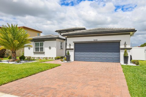 Villa ou maison à vendre à Port St. Lucie, Floride: 3 chambres, 182.27 m2 № 2175382 - photo 3