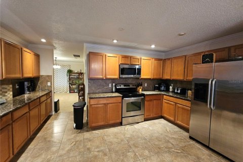 House in Clermont, Florida 4 bedrooms, 304.81 sq.m. № 1881278 - photo 19