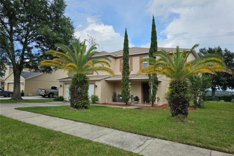 House in Clermont, Florida 4 bedrooms, 304.81 sq.m. № 1881278 - photo 2