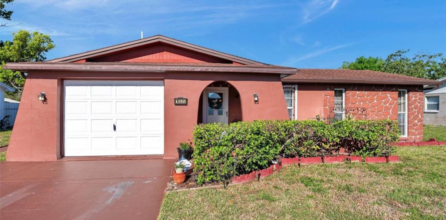 Casa en Port Richey, Florida 2 dormitorios, 78.6 m2 № 1585774