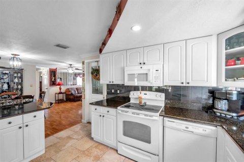 Casa en venta en Port Richey, Florida, 2 dormitorios, 78.6 m2 № 1585774 - foto 17