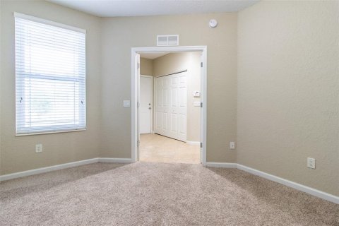 Condo in Ocala, Florida, 2 bedrooms  № 2394302 - photo 6