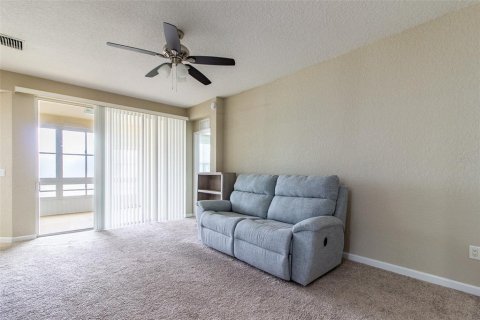 Condo in Ocala, Florida, 2 bedrooms  № 2394302 - photo 11