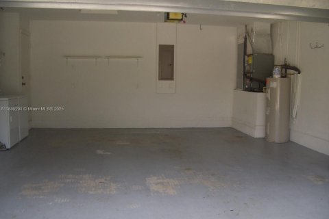 Villa ou maison à louer à Weston, Floride: 3 chambres, 132.29 m2 № 1941360 - photo 6