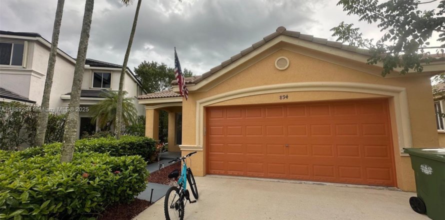 Villa ou maison à Weston, Floride 3 chambres, 132.29 m2 № 1941360