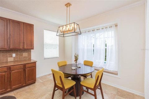 Villa ou maison à vendre à Wesley Chapel, Floride: 4 chambres, 259.94 m2 № 2348160 - photo 9