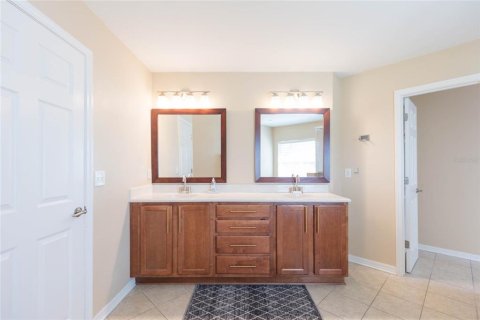 Villa ou maison à vendre à Wesley Chapel, Floride: 4 chambres, 259.94 m2 № 2348160 - photo 17