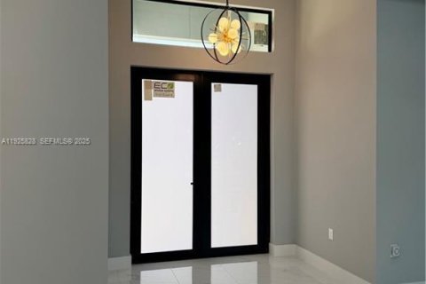 Casa en venta en Lehigh Acres, Florida, 3 dormitorios, 142.23 m2 № 1984299 - foto 6