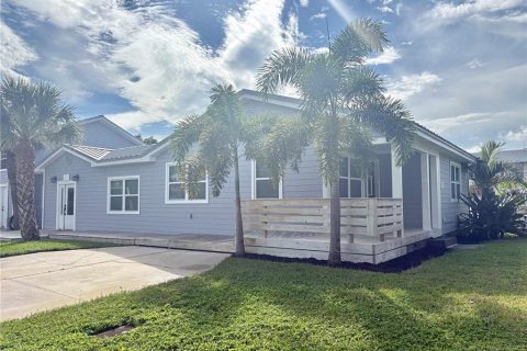 Villa ou maison à vendre à Pinellas Park, Floride: 4 chambres, 118.54 m2 № 2414982 - photo 3