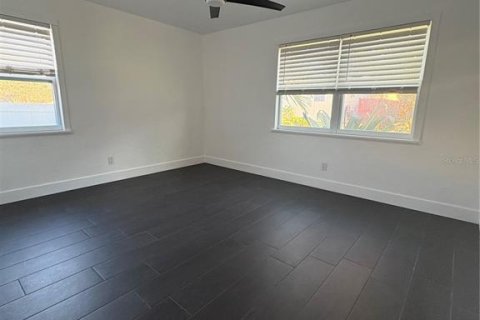 Villa ou maison à vendre à Pinellas Park, Floride: 4 chambres, 118.54 m2 № 2414982 - photo 28