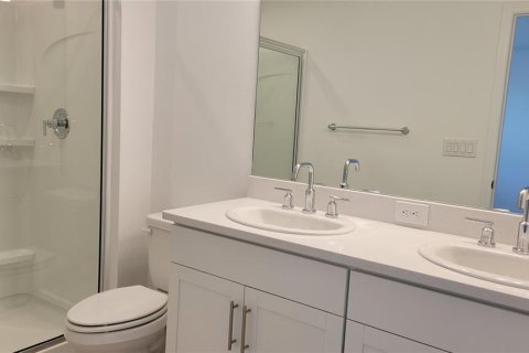 Townhouse in Sarasota, Florida 3 bedrooms, 127.55 sq.m. № 1720126 - photo 14