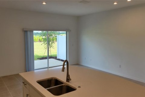 Townhouse in Sarasota, Florida 3 bedrooms, 127.55 sq.m. № 1720126 - photo 5