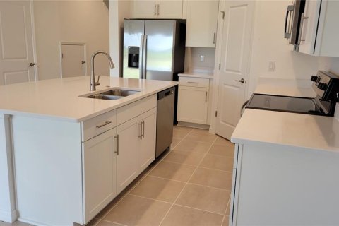 Townhouse in Sarasota, Florida 3 bedrooms, 127.55 sq.m. № 1720126 - photo 3