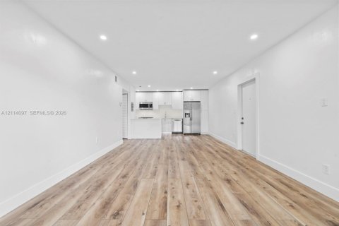 Copropriété à vendre à Miami, Floride: 1 chambre, 79.34 m2 № 2439378 - photo 6