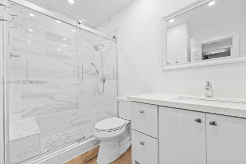 Copropriété à vendre à Miami, Floride: 1 chambre, 79.34 m2 № 2439378 - photo 8