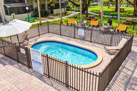 Copropriété à vendre à Miami, Floride: 1 chambre, 79.34 m2 № 2439378 - photo 13
