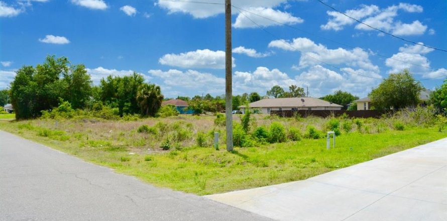 Terreno en Lehigh Acres, Florida № 2096062