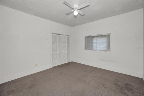 House in Clearwater, Florida 5 bedrooms, 156.26 sq.m. № 1869681 - photo 23