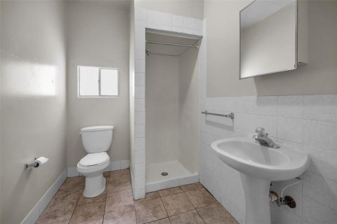 House in Clearwater, Florida 5 bedrooms, 156.26 sq.m. № 1869681 - photo 22