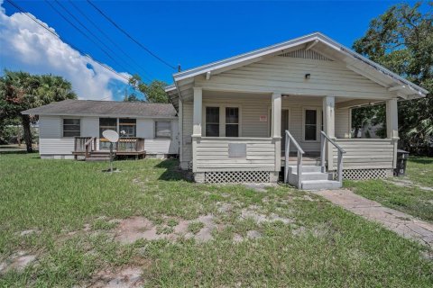 House in Clearwater, Florida 5 bedrooms, 156.26 sq.m. № 1869681 - photo 3