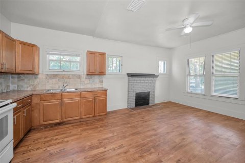 House in Clearwater, Florida 5 bedrooms, 156.26 sq.m. № 1869681 - photo 18