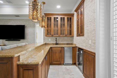 House in Tierra Verde, Florida 5 bedrooms, 654.22 sq.m. № 2101011 - photo 27