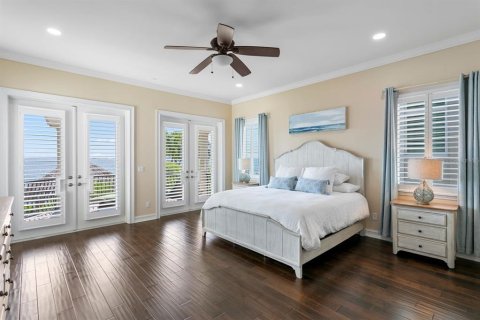 House in Tierra Verde, Florida 5 bedrooms, 654.22 sq.m. № 2101011 - photo 28