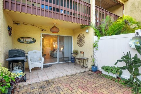 Condominio en alquiler en Sarasota, Florida, 1 dormitorio, 71.35 m2 № 1853281 - foto 21
