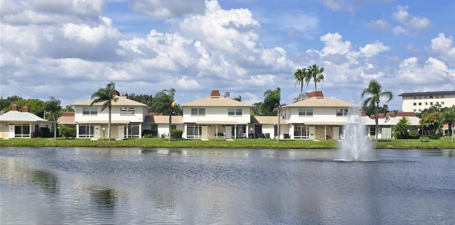 Condo in Holiday, Florida, 2 bedrooms  № 1879604