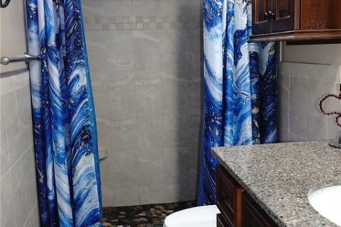 Condo in Holiday, Florida, 2 bedrooms  № 1879604 - photo 19