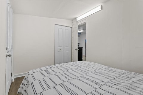 House in Clearwater, Florida 3 bedrooms, 89.37 sq.m. № 1666432 - photo 14